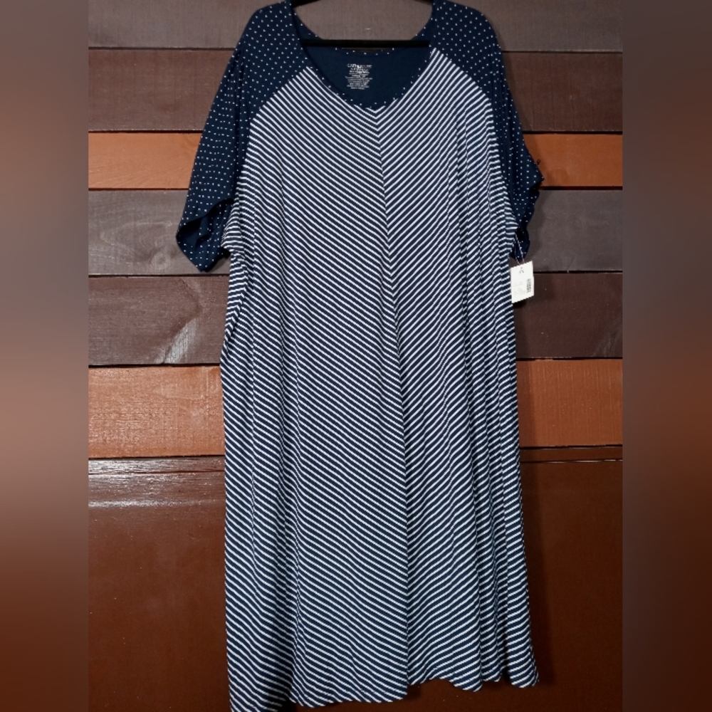 NWT Catherine's 4X (30-32) Gorgeous short Sleeve Blue Striped Nightgown - Picture 5 of 9